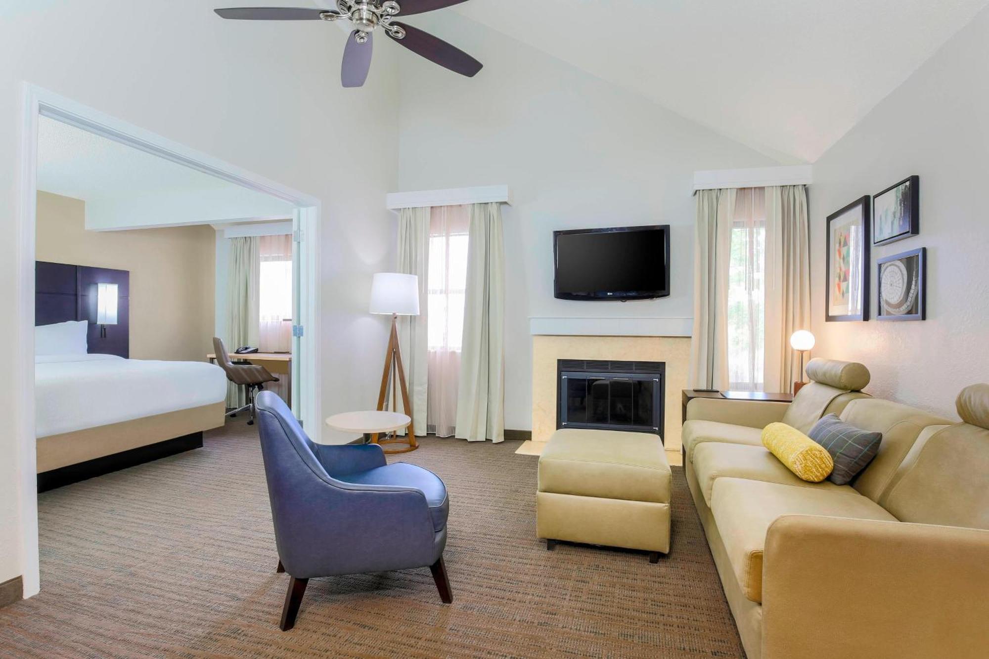 Residence Inn Boston North Shore/Данверс Экстерьер фото