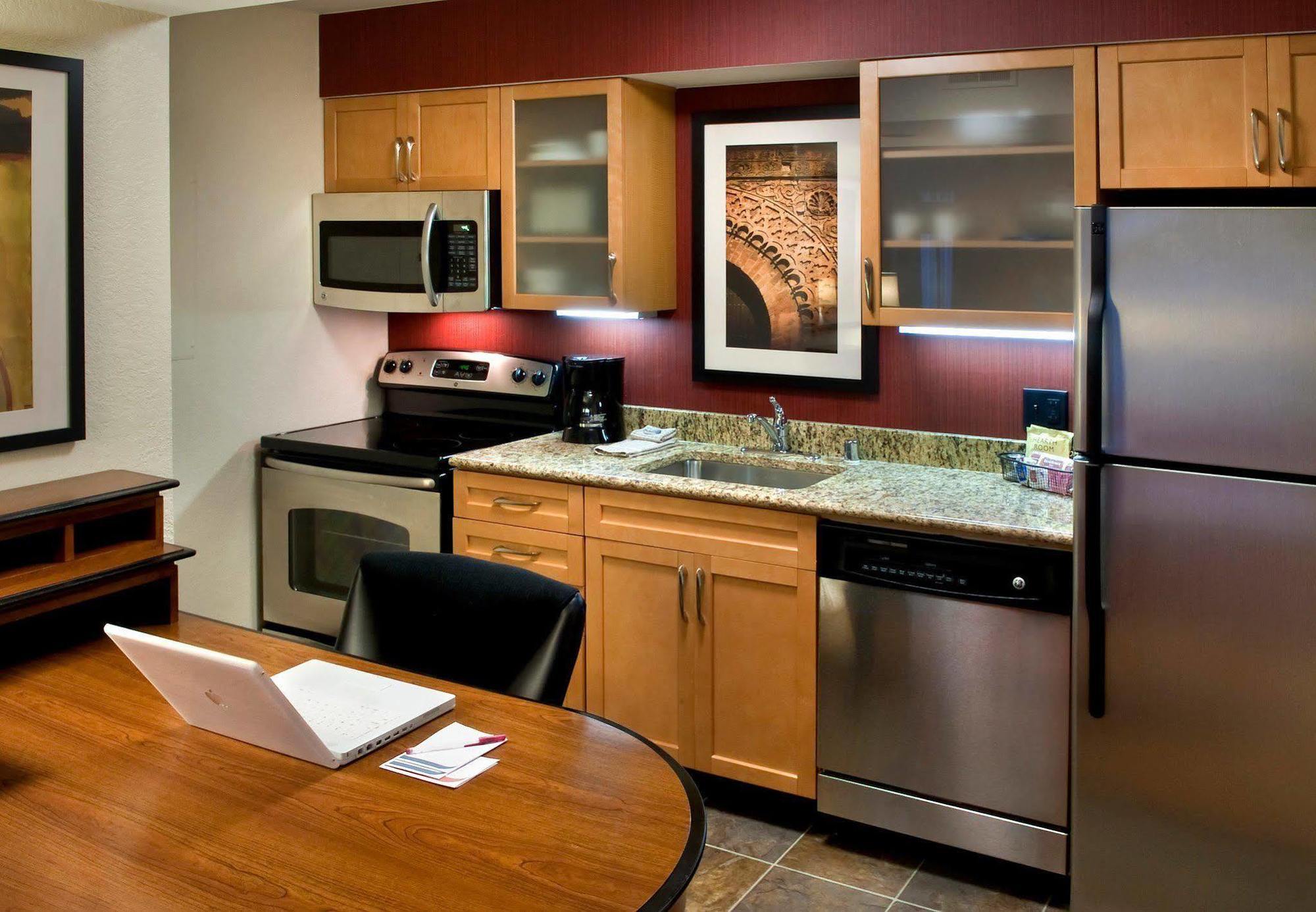 Residence Inn Boston North Shore/Данверс Экстерьер фото
